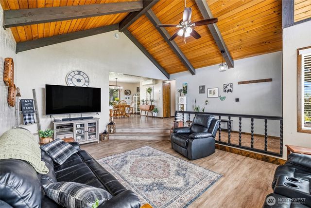 27930 Hoehn Road, Sedro Woolley, WA 98284