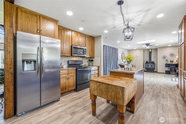 27930 Hoehn Road, Sedro Woolley, WA 98284