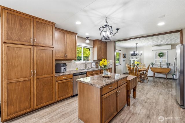 27930 Hoehn Road, Sedro Woolley, WA 98284