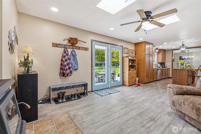 27930 Hoehn Road, Sedro Woolley, WA 98284