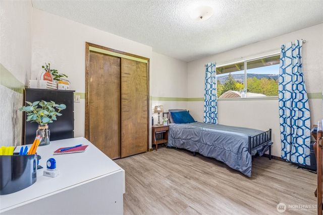 27930 Hoehn Road, Sedro Woolley, WA 98284