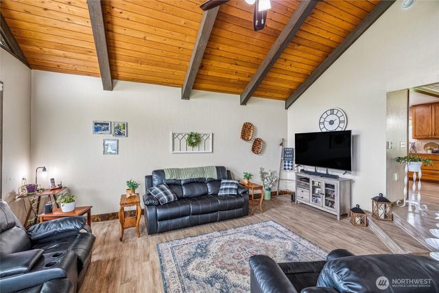 27930 Hoehn Road, Sedro Woolley, WA 98284