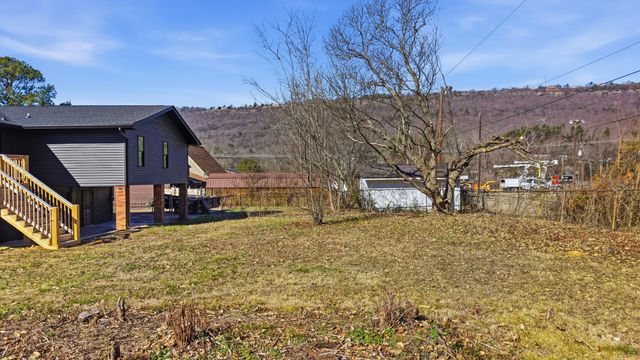 615 N Valley Drive, Chattanooga, TN 37415