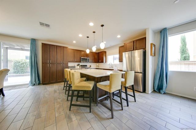1382 Cathedral Oaks Rd, Chula Vista, CA 91913
