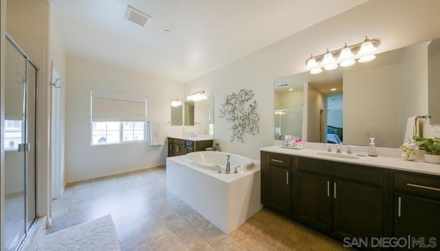 1382 Cathedral Oaks Rd, Chula Vista, CA 91913