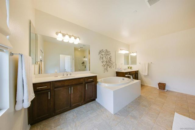 1382 Cathedral Oaks Rd, Chula Vista, CA 91913
