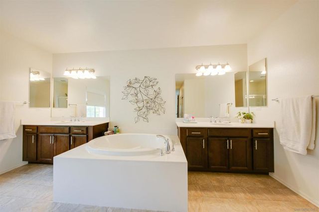 1382 Cathedral Oaks Rd, Chula Vista, CA 91913
