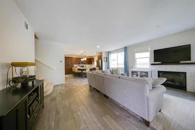 1382 Cathedral Oaks Rd, Chula Vista, CA 91913