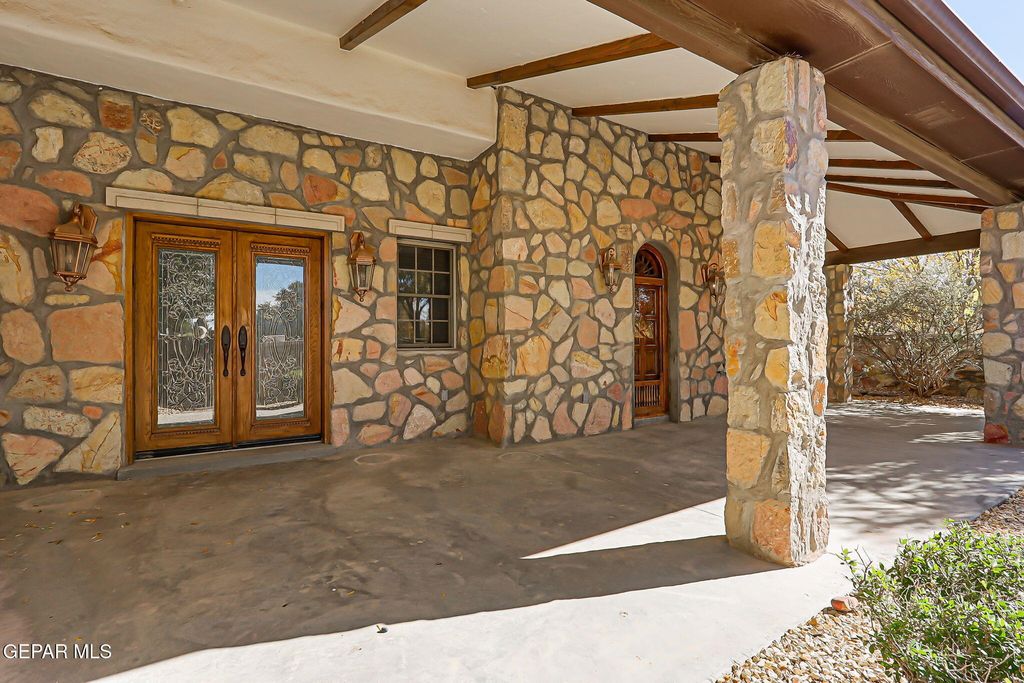 397690 5540 Westside Drive, El Paso, TX 79932