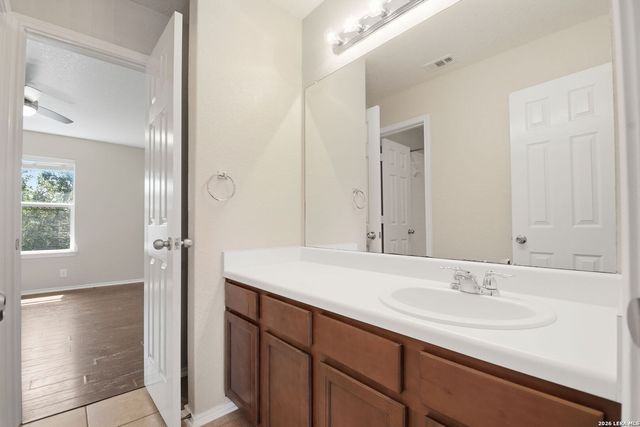 12126 CHI CHIS CV, San Antonio, TX 78221
