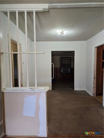 1410 N Beal Street, Belton, TX 76513