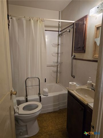 1410 N Beal Street, Belton, TX 76513