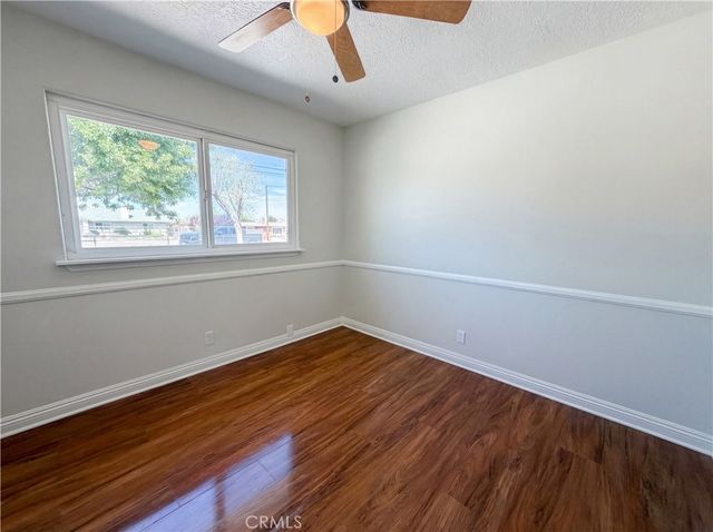 15011 Mission Street, Hesperia, CA 92345