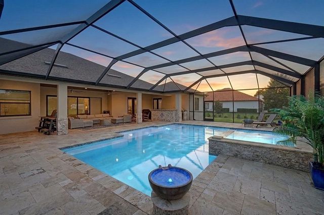 218 HAWK TALON DRIVE, Lithia, FL 33547