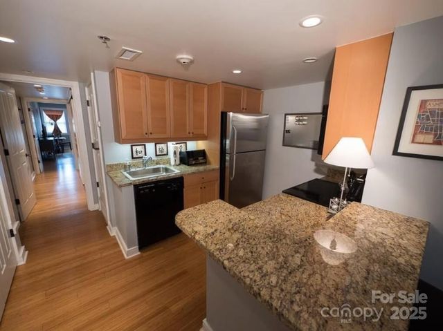 37 Hiawassee Street E202, Asheville, NC 28801