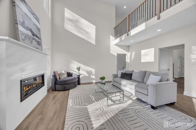 265 W Prescott N Avenue, Edison, NJ 08820