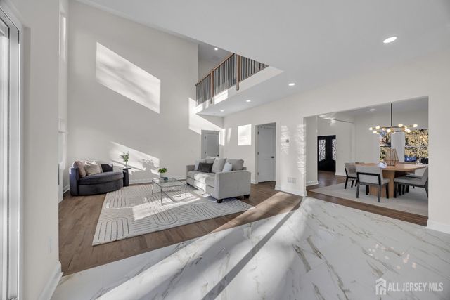 265 W Prescott N Avenue, Edison, NJ 08820