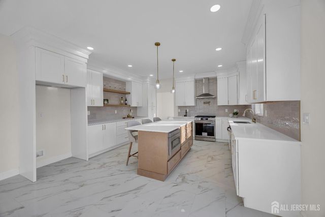 265 W Prescott N Avenue, Edison, NJ 08820