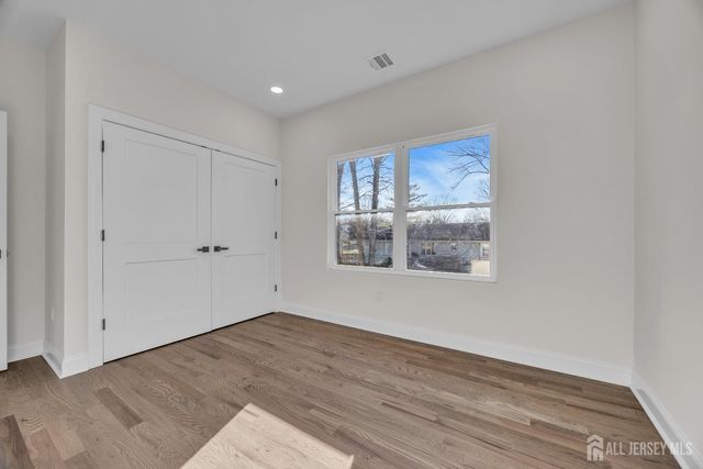 265 W Prescott N Avenue, Edison, NJ 08820