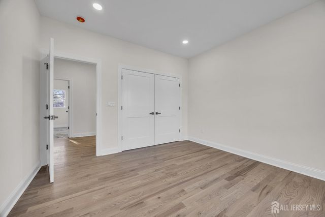 265 W Prescott N Avenue, Edison, NJ 08820