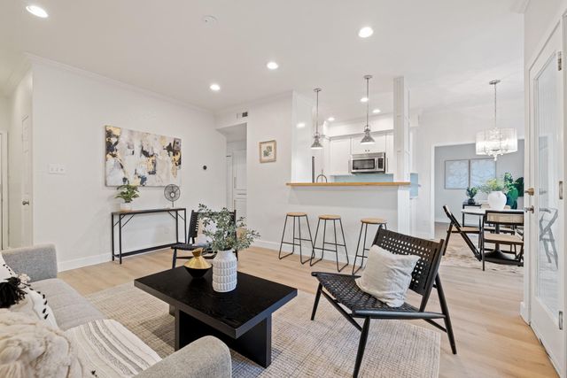 3840 Far West BLVD 113, Austin, TX 78731