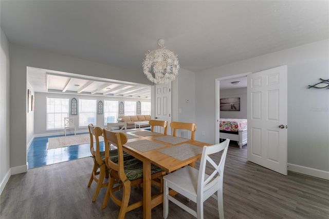 604 AVENIDA DE MAYO, Sarasota, FL 34242