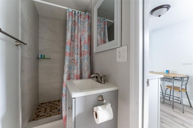 604 AVENIDA DE MAYO, Sarasota, FL 34242