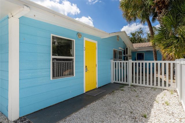 604 AVENIDA DE MAYO, Sarasota, FL 34242