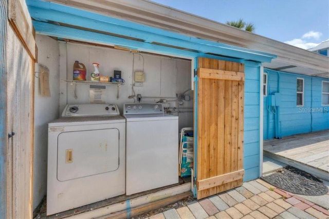 604 AVENIDA DE MAYO, Sarasota, FL 34242