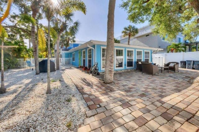 604 AVENIDA DE MAYO, Sarasota, FL 34242