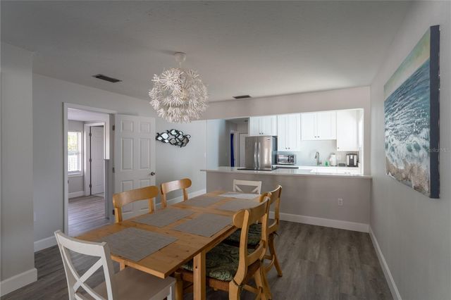 604 AVENIDA DE MAYO, Sarasota, FL 34242