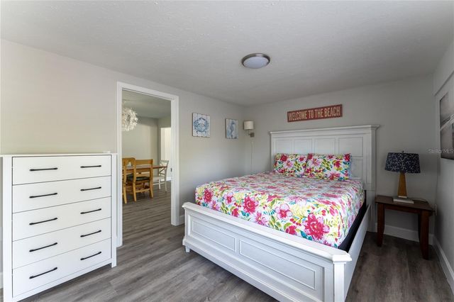 604 AVENIDA DE MAYO, Sarasota, FL 34242