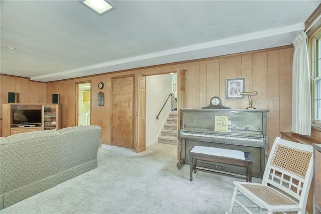 226 Dickinson Road, Webster, NY 14580