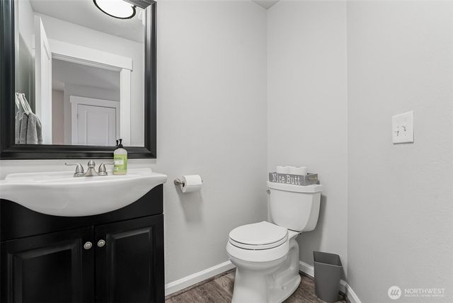 205 Roberts St NE, Orting, WA 98360