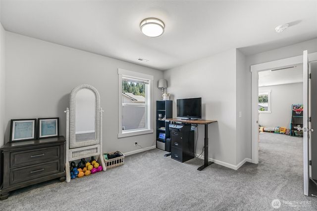 205 Roberts St NE, Orting, WA 98360