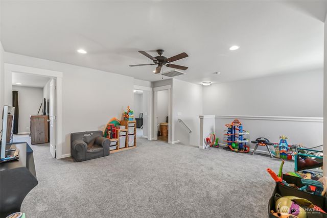 205 Roberts St NE, Orting, WA 98360