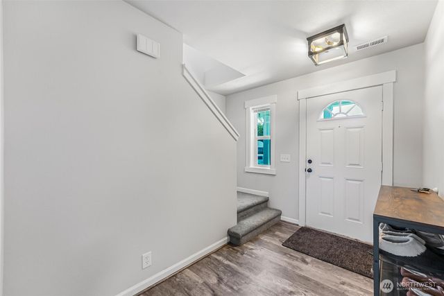 205 Roberts St NE, Orting, WA 98360