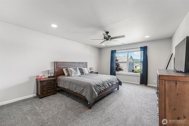 205 Roberts St NE, Orting, WA 98360