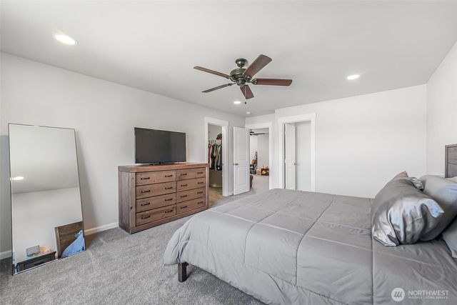 205 Roberts St NE, Orting, WA 98360