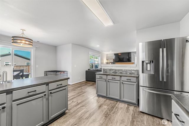 205 Roberts St NE, Orting, WA 98360