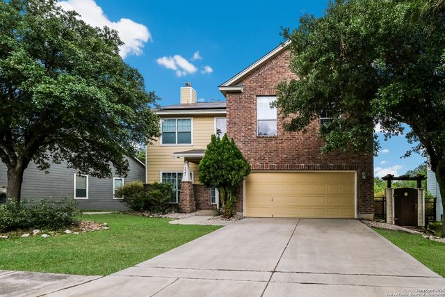 327 Willow Grove Dr, San Antonio, TX 78245
