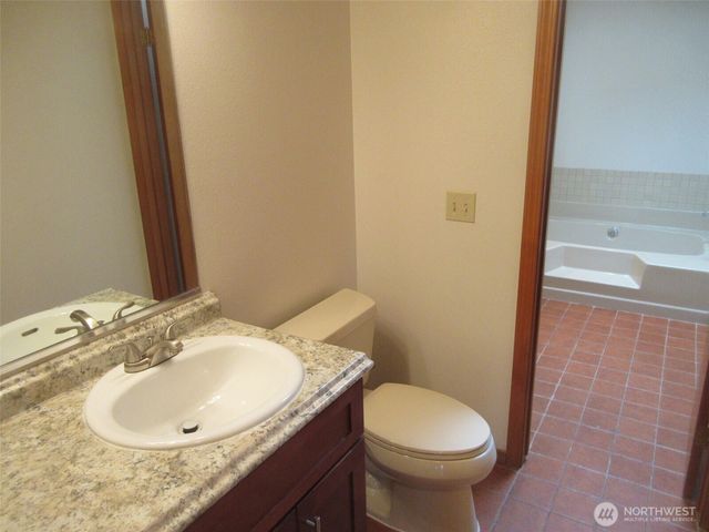 19242 98th Avenue S, Renton, WA 98055
