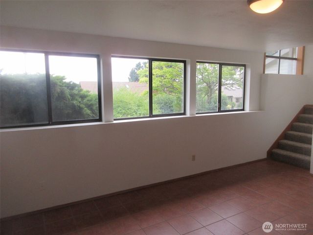 19242 98th Avenue S, Renton, WA 98055