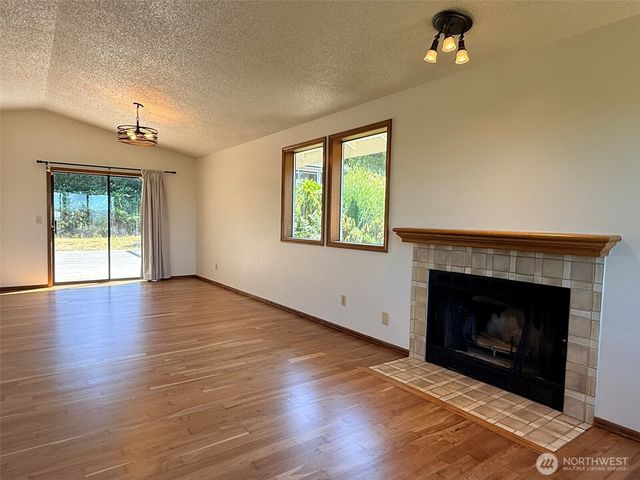 19242 98th Avenue S, Renton, WA 98055