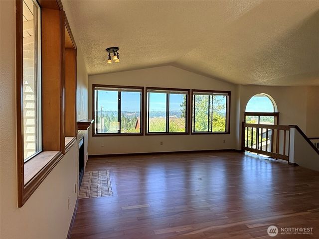 19242 98th Avenue S, Renton, WA 98055