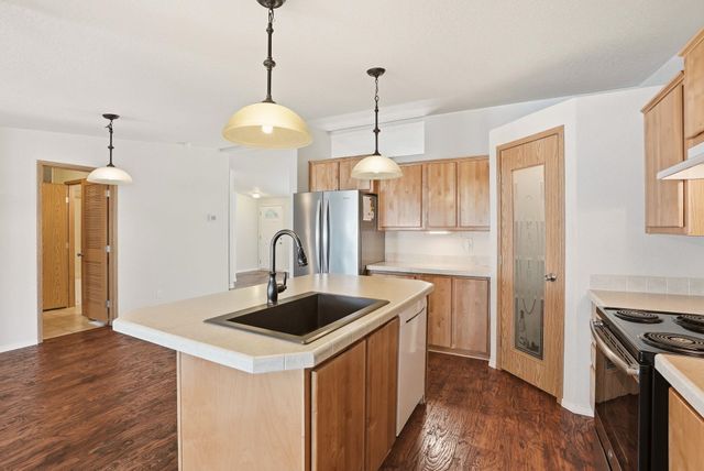 1604 N Hodges Ln, Spokane Valley, WA 99016