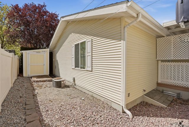 1604 N Hodges Ln, Spokane Valley, WA 99016