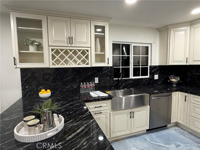 25051 Crestview Drive, Loma Linda, CA 92354