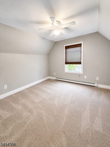 21 Woodland Trl S, Vernon Twp., NJ 07419