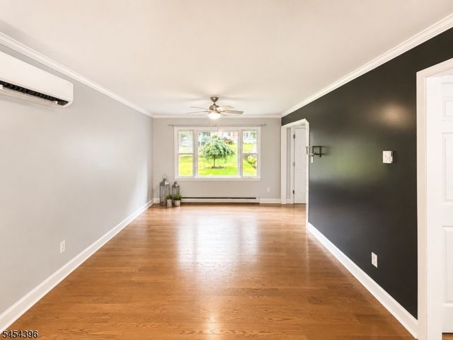 21 Woodland Trl S, Vernon Twp., NJ 07419